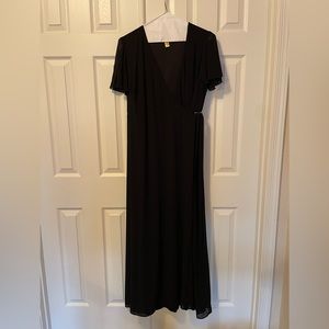 Show Me Your MuMu Noelle Flutter Dress Size 1X Black